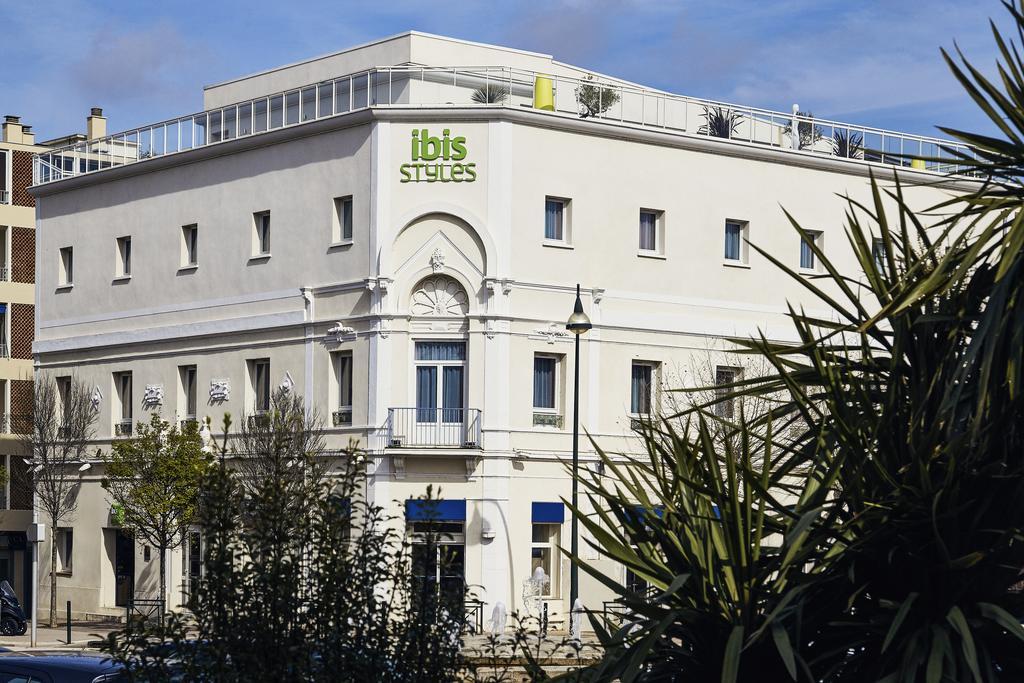 Ibis Styles Rooftop &